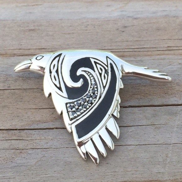 Raven in Flight Pendant .925 Sterling Silver w/ Black CZ and enamel Peter Stone - Picture 4 of 8